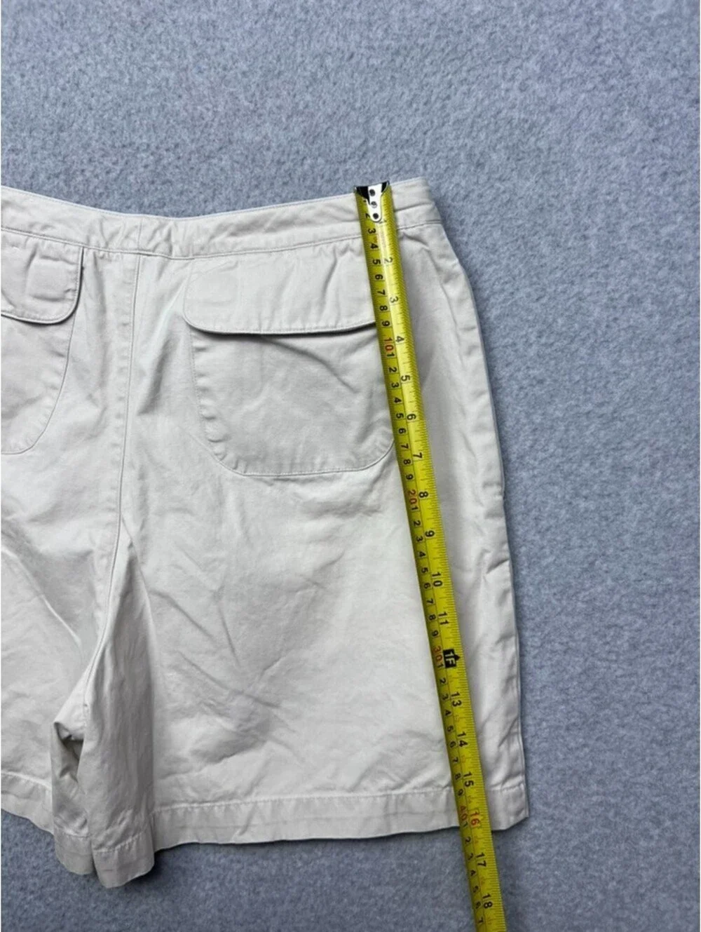 Lands End Womens Khaki Canvas Shorts 12 Regular Pull On Drawstring Cotton Casual